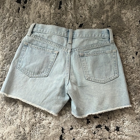 old navy jean shorts - Picture 2 of 2